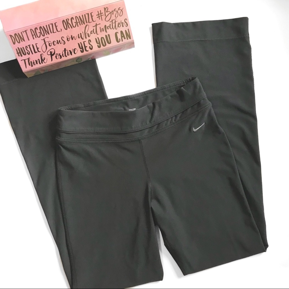 Nike Fit Dry Gray Athletic Pants Size Small